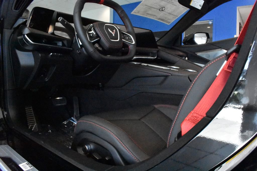 New 2026 Chevrolet Corvette Stingray Preferred Cpe w/ Z51 Performance Package RWD image 18