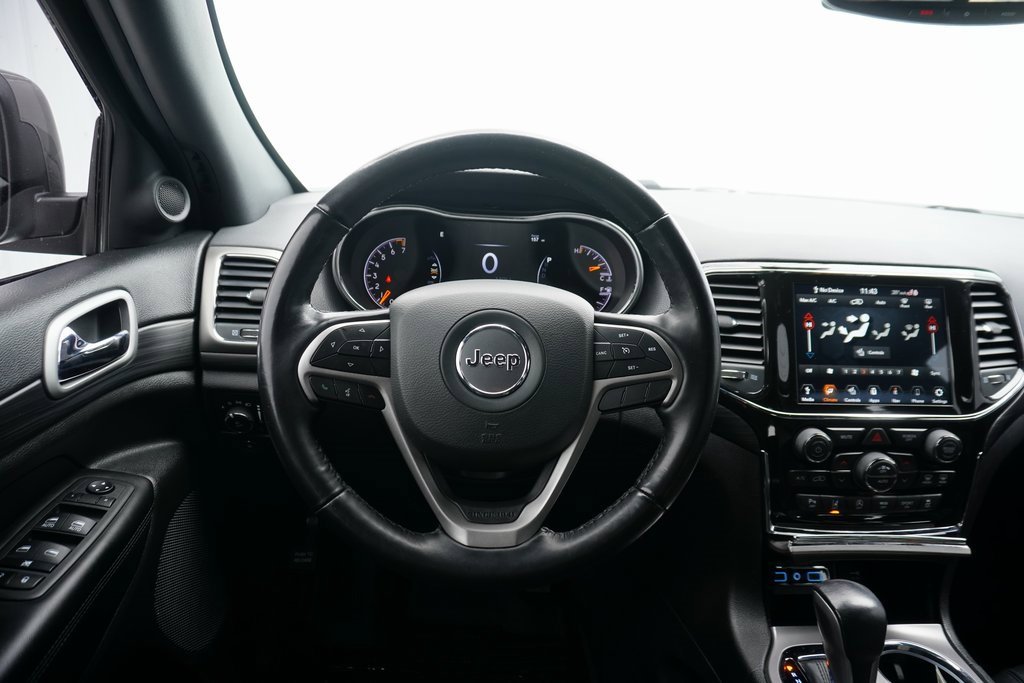 Used 2022 Jeep Grand Cherokee Laredo X image 16