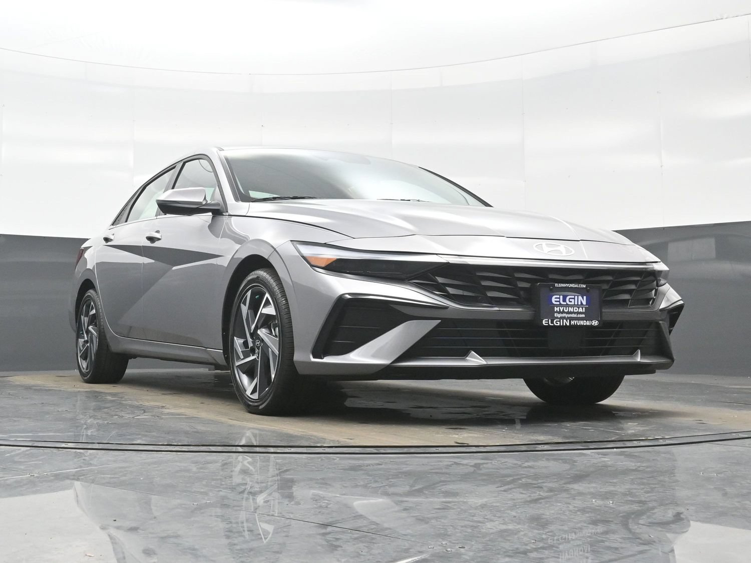 Used 2025 Hyundai Elantra Limited FWD image 32