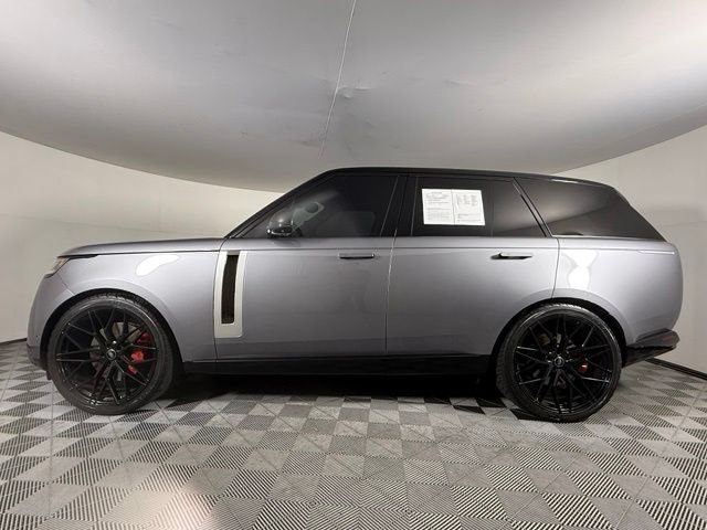 Certified 2023 Land Rover Range Rover SV AWD/4WD image 3