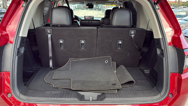 Used 2023 Honda Pilot Touring image 9