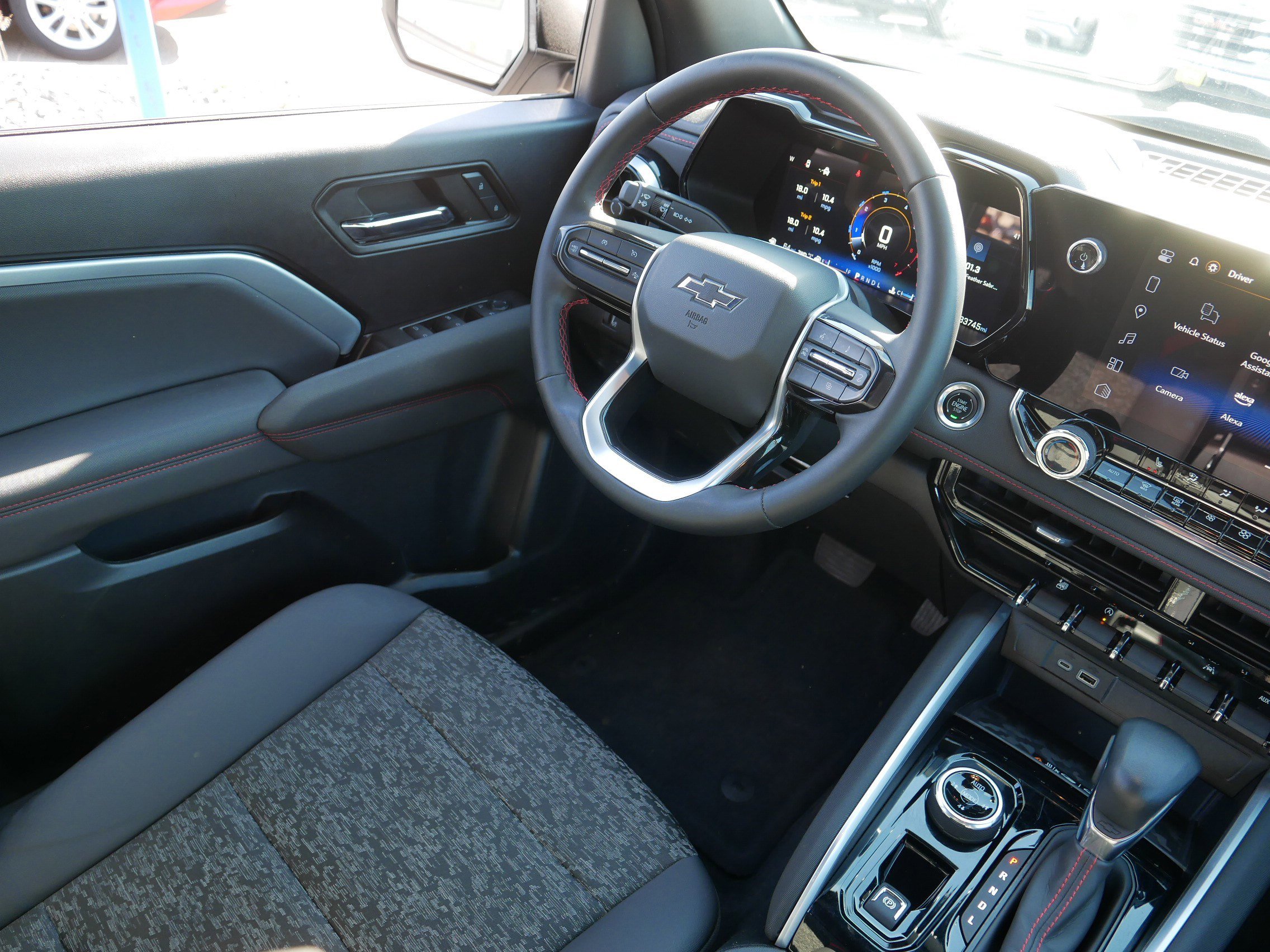 Used 2024 Chevrolet Colorado Z71 w/ Z71 Convenience Package 2 image 9