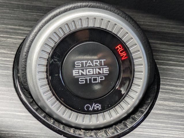 Used 2024 Jeep Wagoneer Series III AWD/4WD image 31