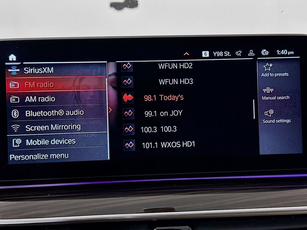 Used 2021 BMW 530i xDrive w/ Premium Package image 15