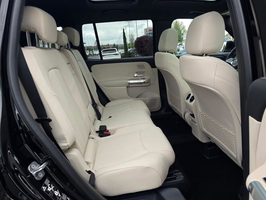 New 2026 Mercedes-Benz GLB 250 4MATIC image 25
