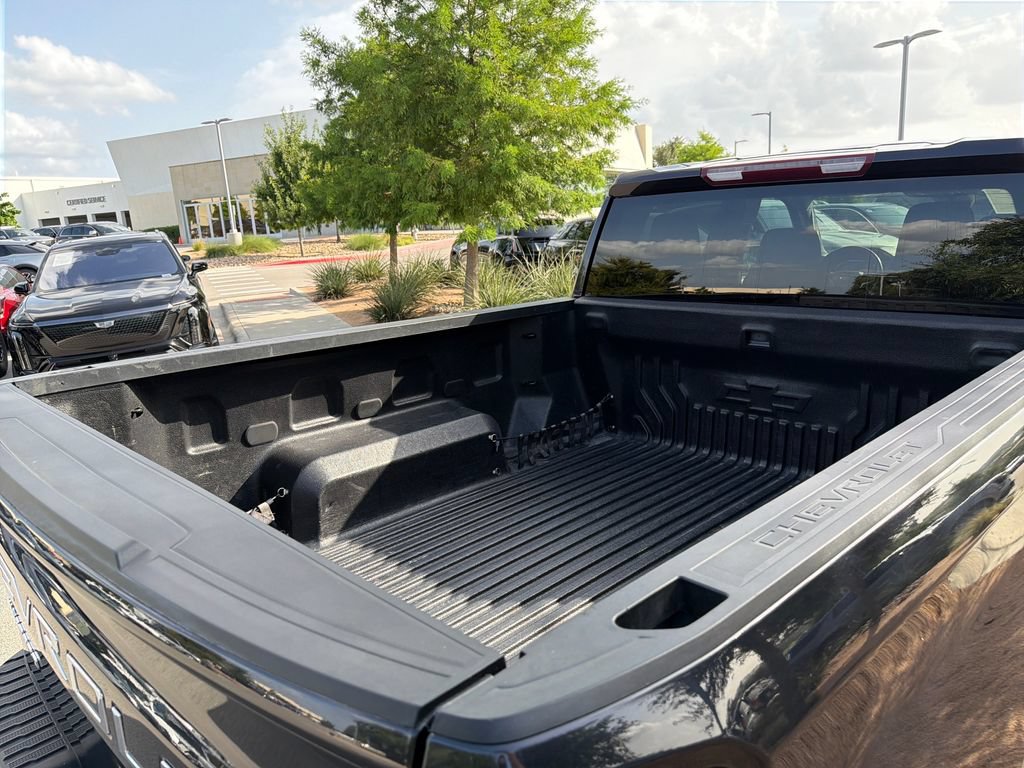 Used 2022 Chevrolet Silverado 1500 LT RWD image 41