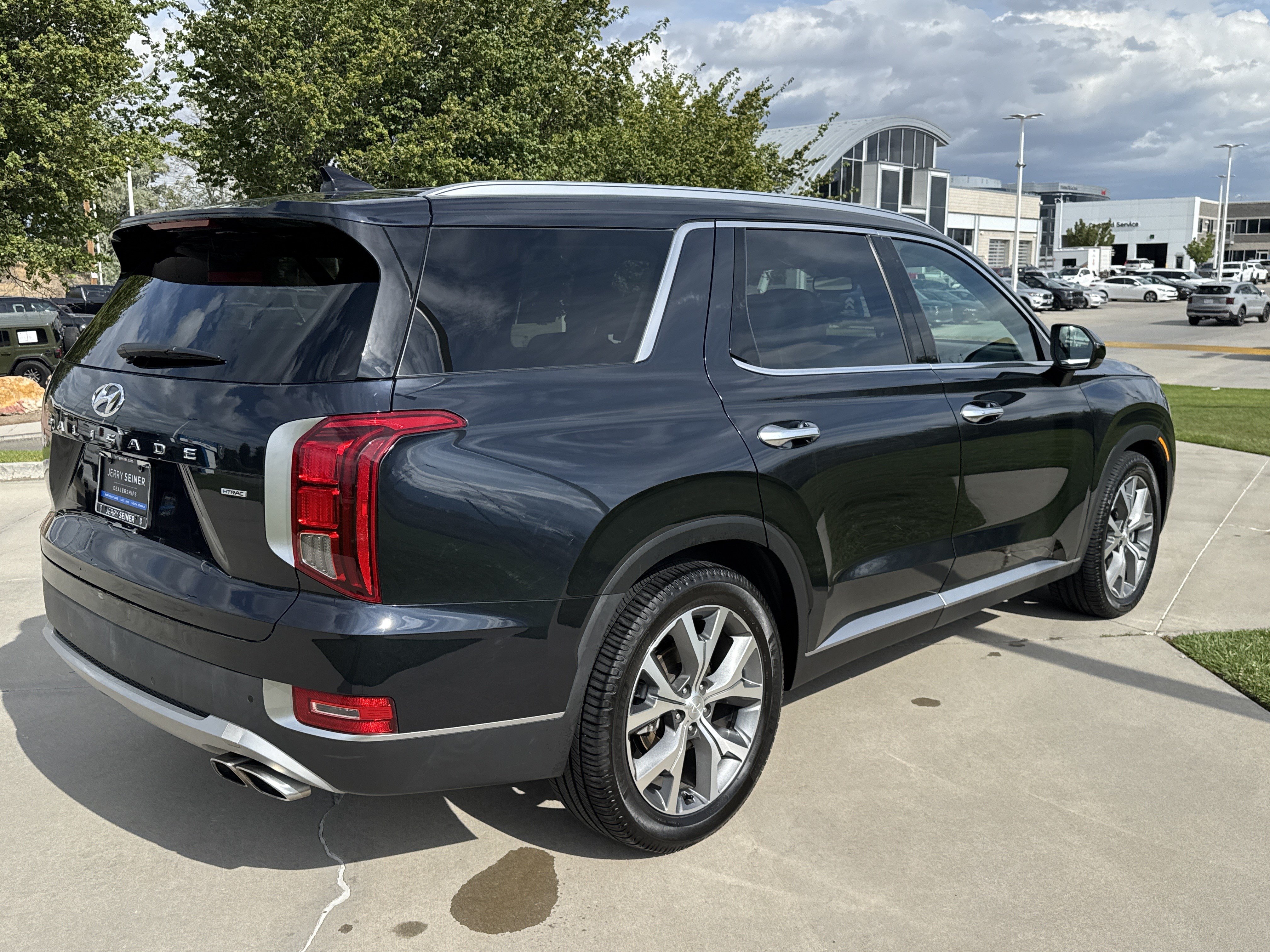 Used 2022 Hyundai Palisade SEL w/ Premium Package AWD/4WD image 5