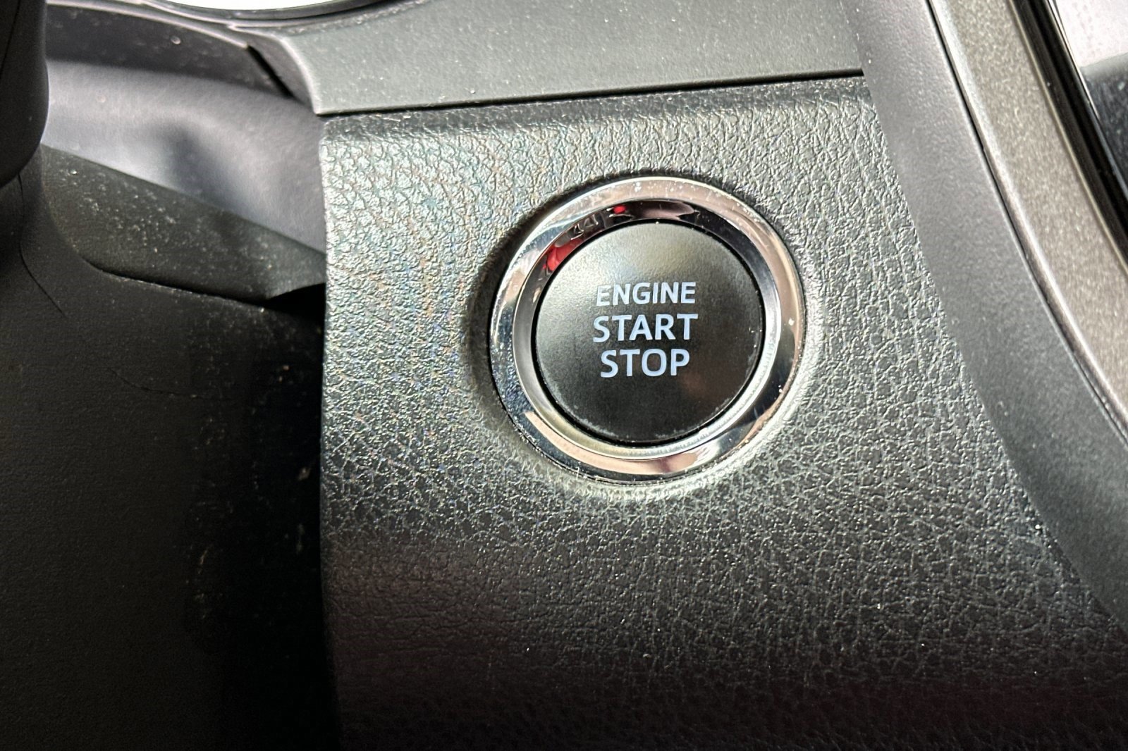 Used 2019 Toyota Camry XSE w/ Driver Assist Package FWD image 32