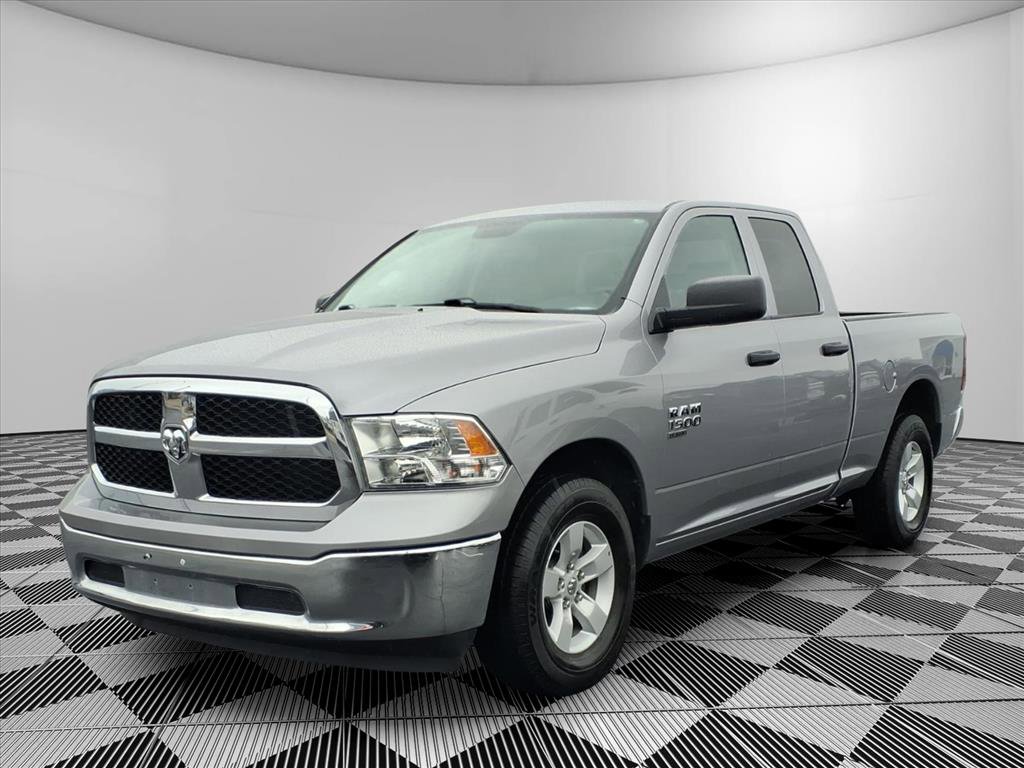 Used 2024 RAM 1500 Classic SLT image 4