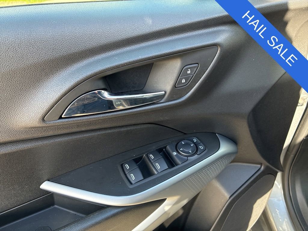 Used 2025 Chevrolet Trax RS w/ Driver Confidence Package FWD image 10