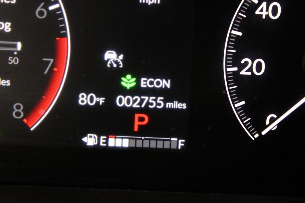 Used 2025 Honda Pilot Touring image 29