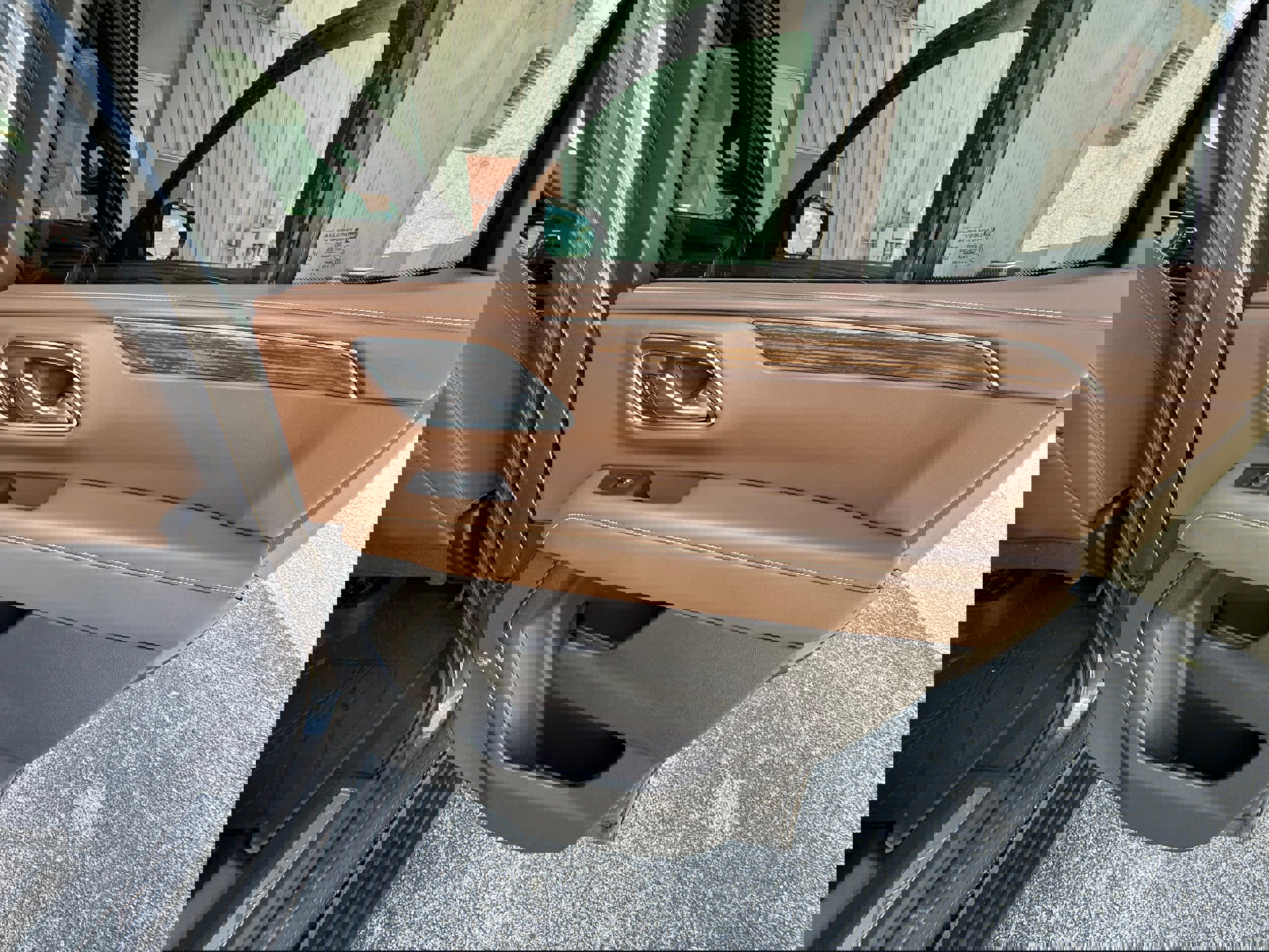 Used 2021 Chevrolet Tahoe High Country w/ Premium Package image 21