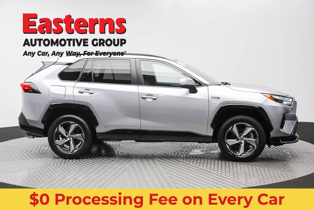 Used 2022 Toyota RAV4 SE AWD/4WD image 4
