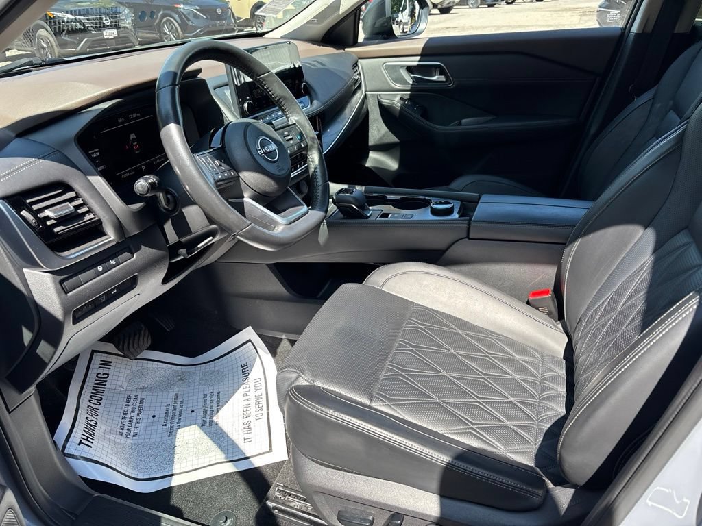 Certified 2023 Nissan Rogue Platinum w/ Platinum Premium Package AWD/4WD image 9