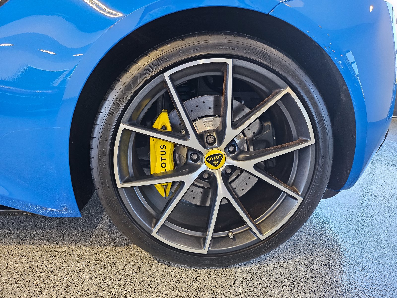 Used 2024 Lotus Emira First Edition RWD image 14
