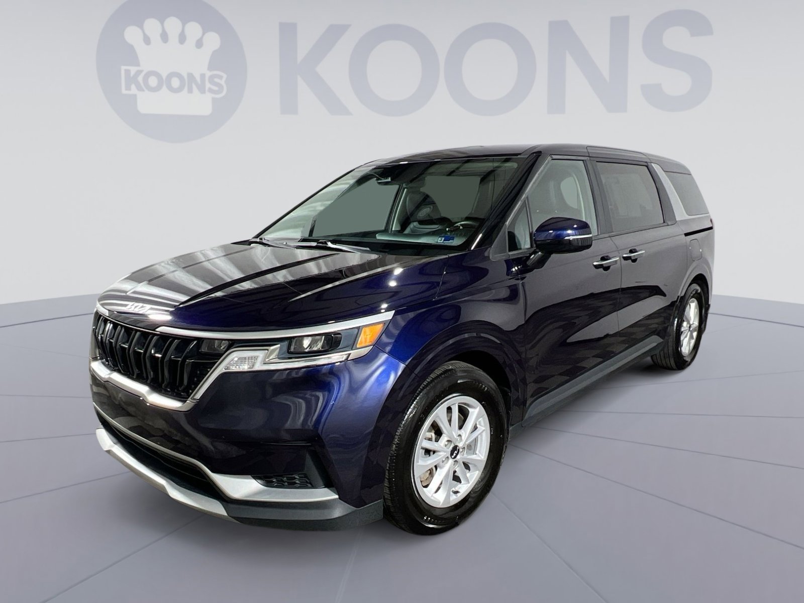 Used 2024 Kia Carnival LX image 1