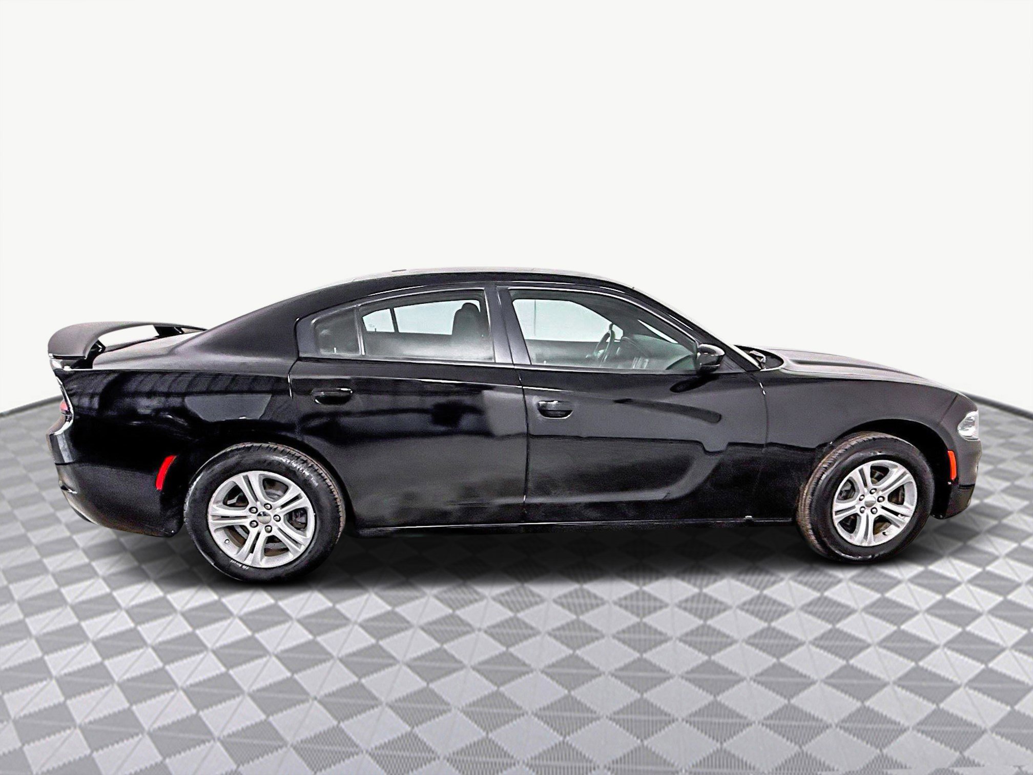 Used 2016 Dodge Charger SE w/ Popular Equipment Group image 11