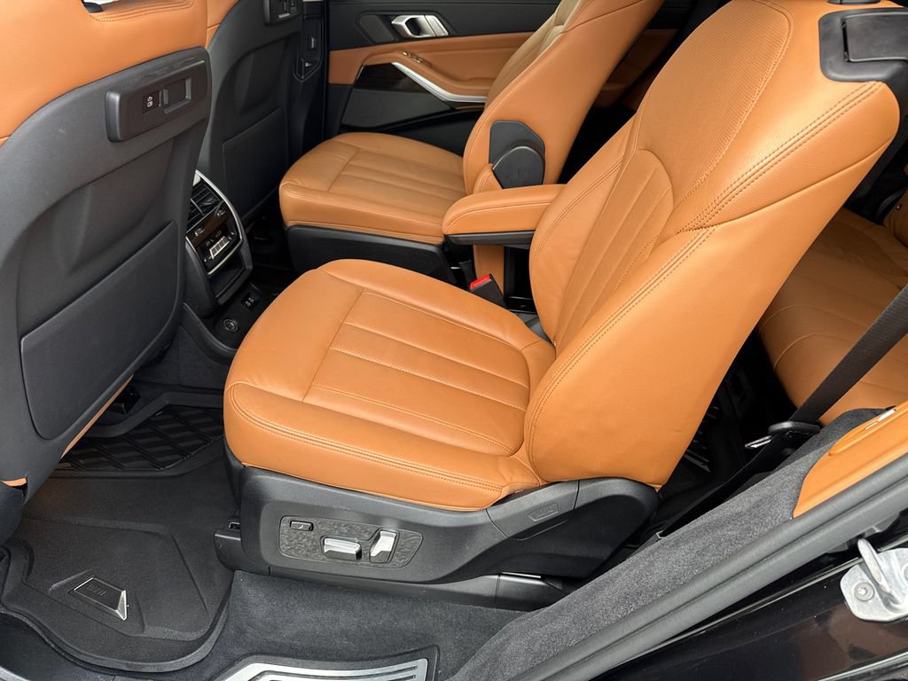 Used 2019 BMW X7 xDrive40i w/ Premium Package AWD/4WD image 22