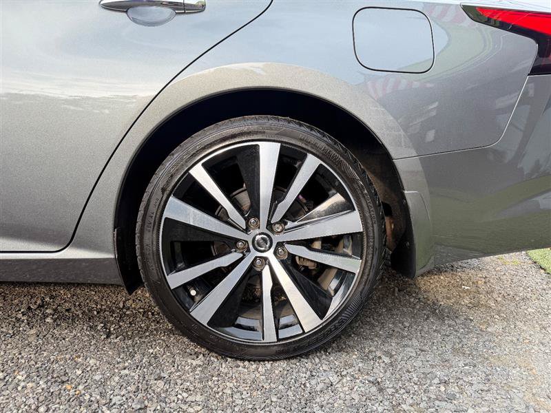 Used 2020 Nissan Altima 2.0 Platinum FWD image 9