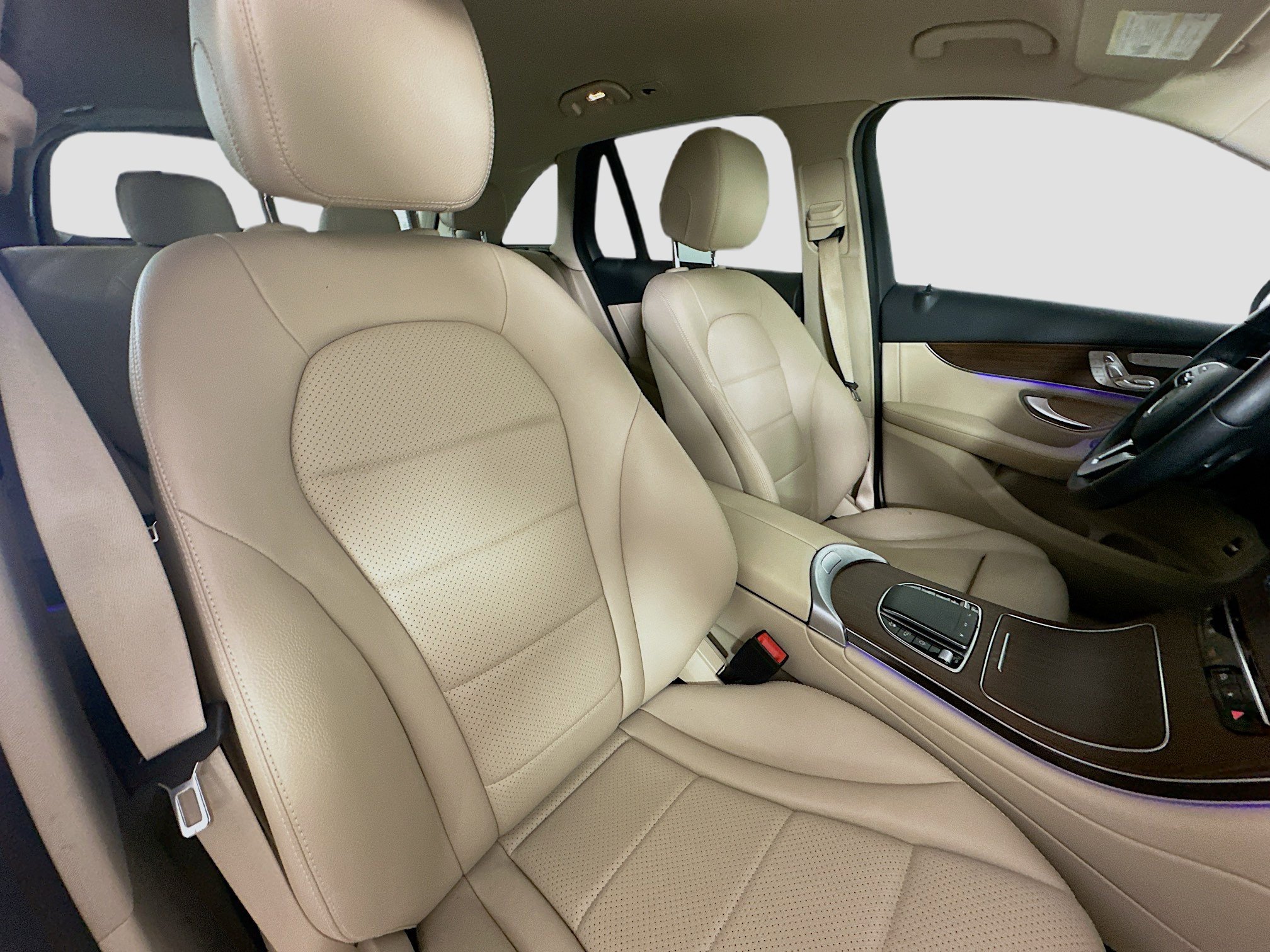 Certified 2022 Mercedes-Benz GLC 300 4MATIC w/ Multimedia Package Lite image 37