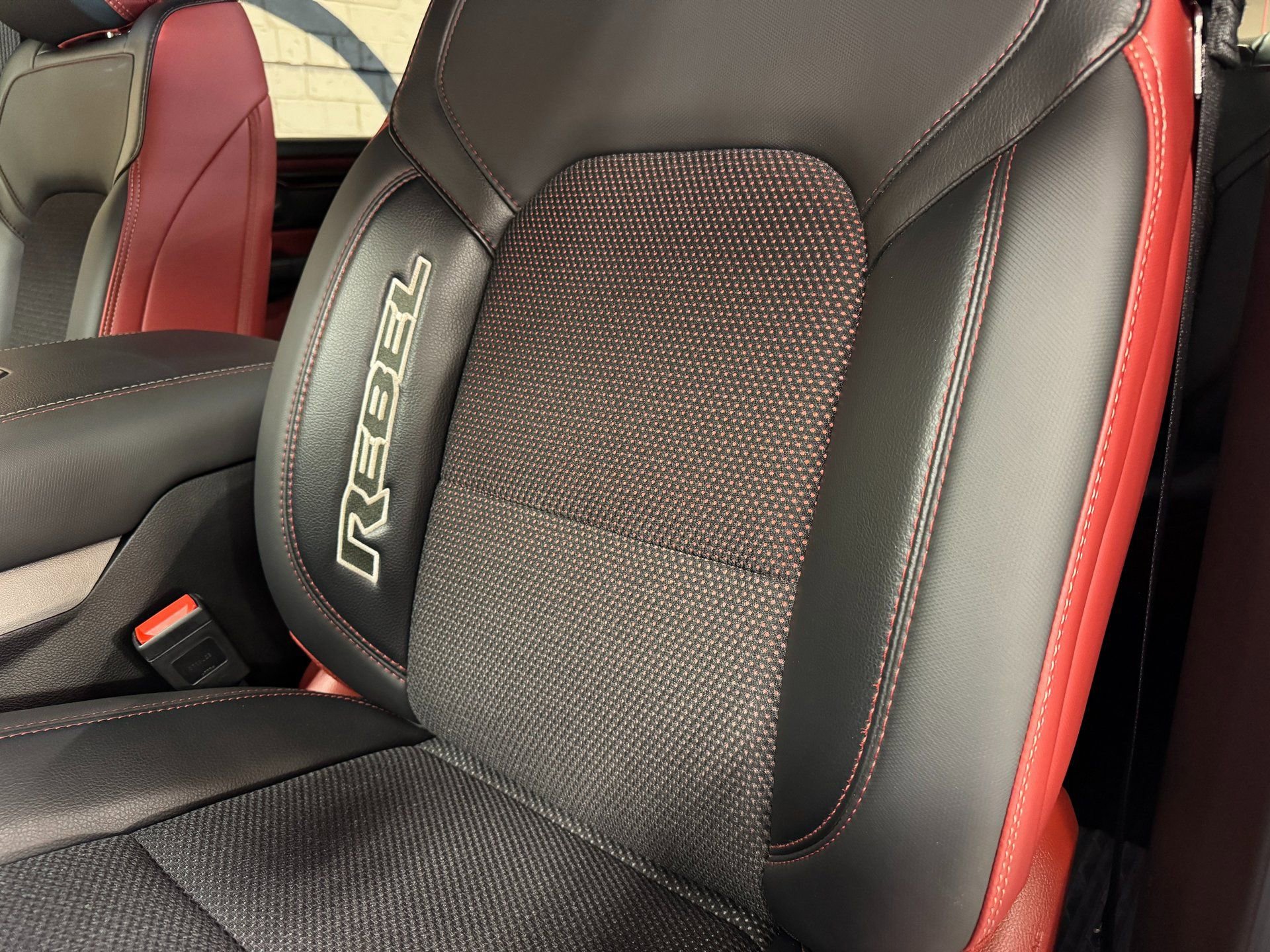 Used 2025 RAM 1500 Rebel AWD/4WD image 18