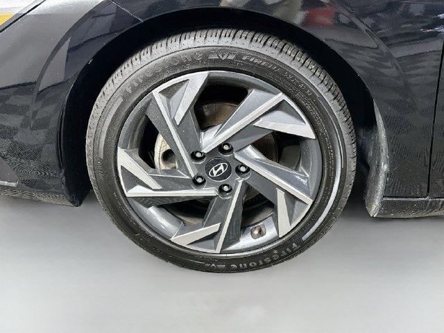 Used 2024 Hyundai Elantra Limited FWD image 33