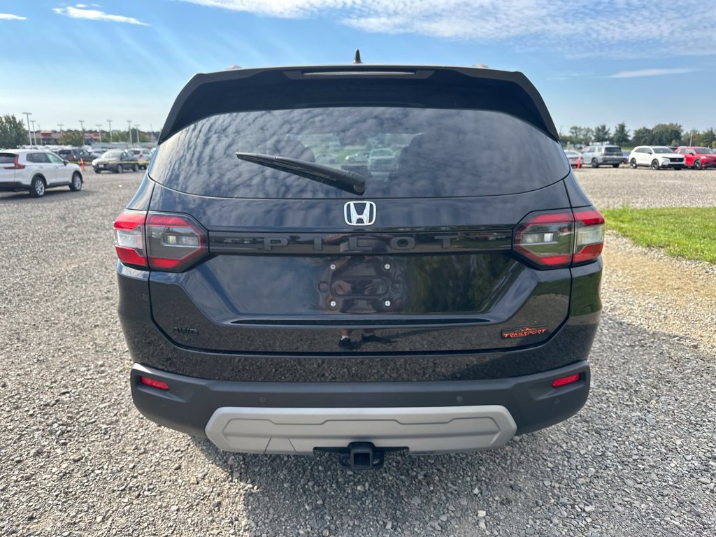 Used 2024 Honda Pilot TrailSport image 10