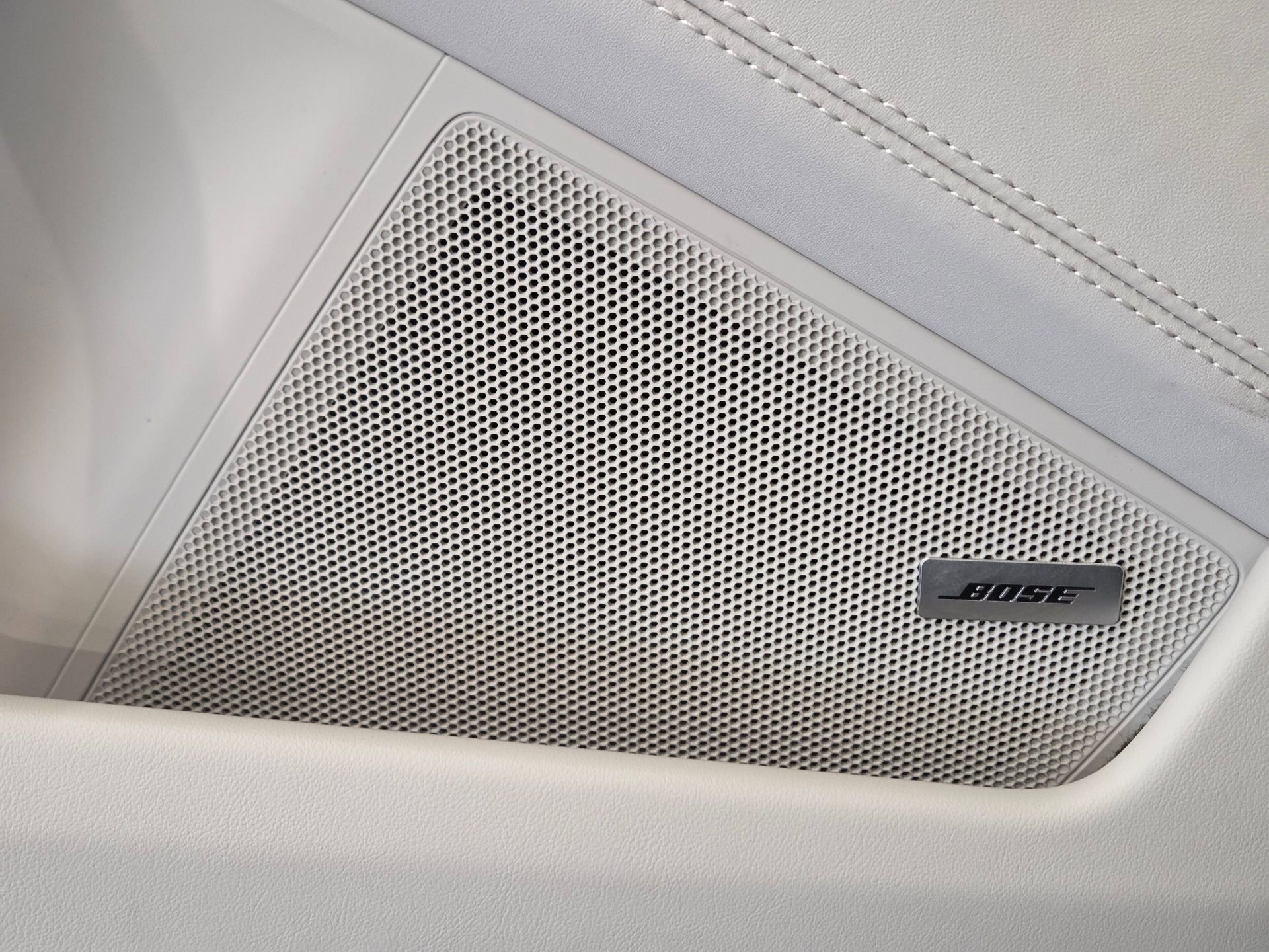 Certified 2025 Porsche 911 Carrera image 13