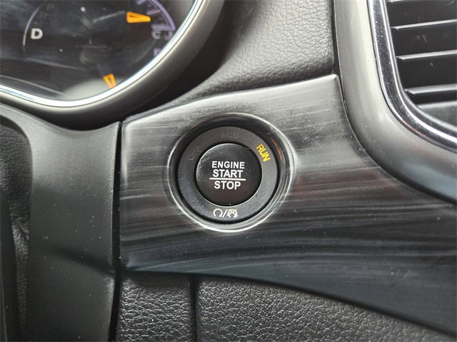 Used 2020 Jeep Grand Cherokee Laredo image 25