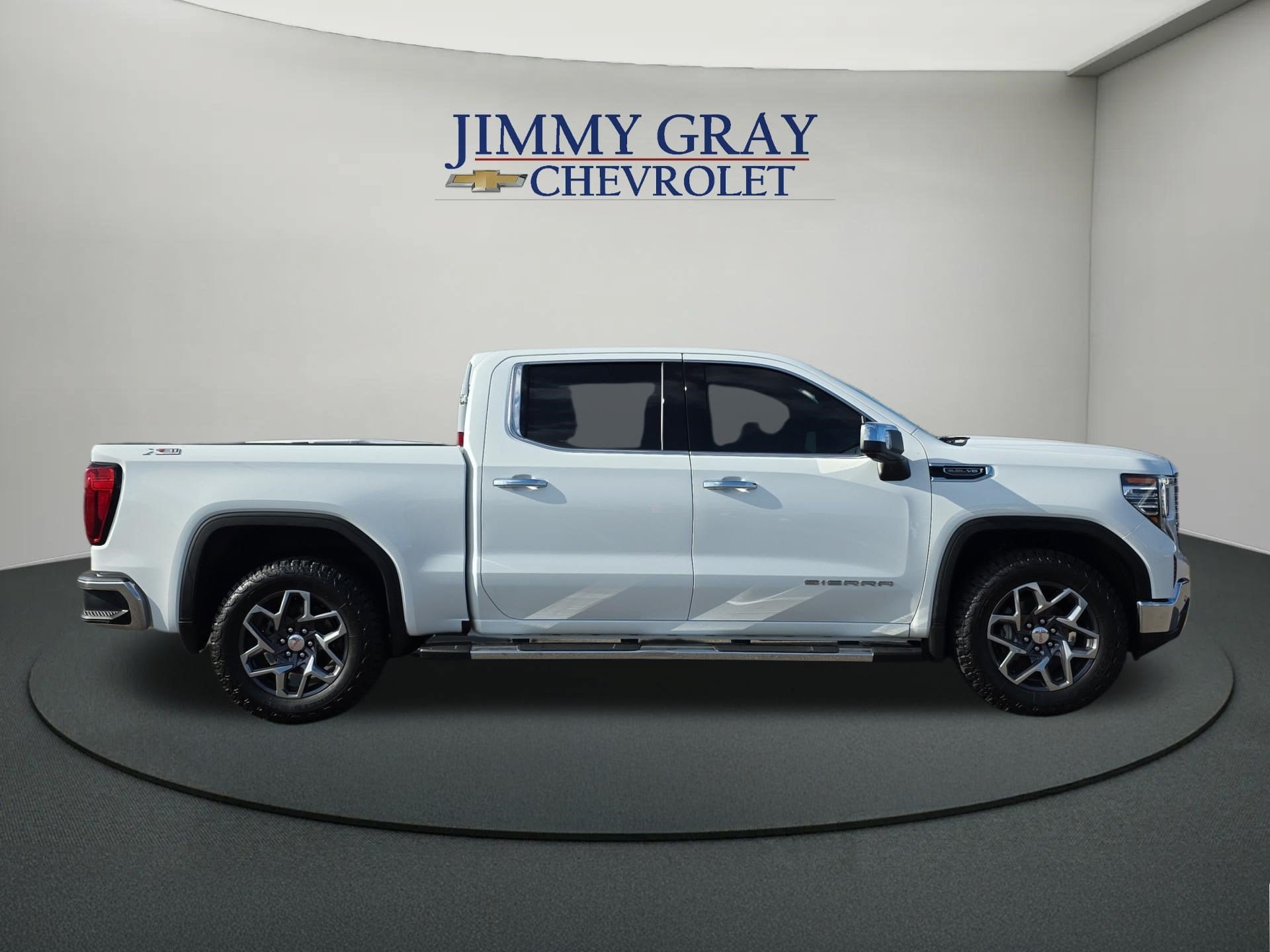 Used 2025 GMC Sierra 1500 SLT w/ SLT Premium Plus Package AWD/4WD image 6