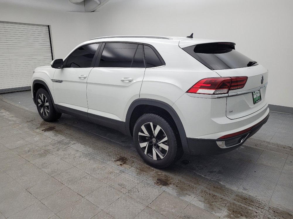 Used 2020 Volkswagen Atlas Cross Sport SE image 3