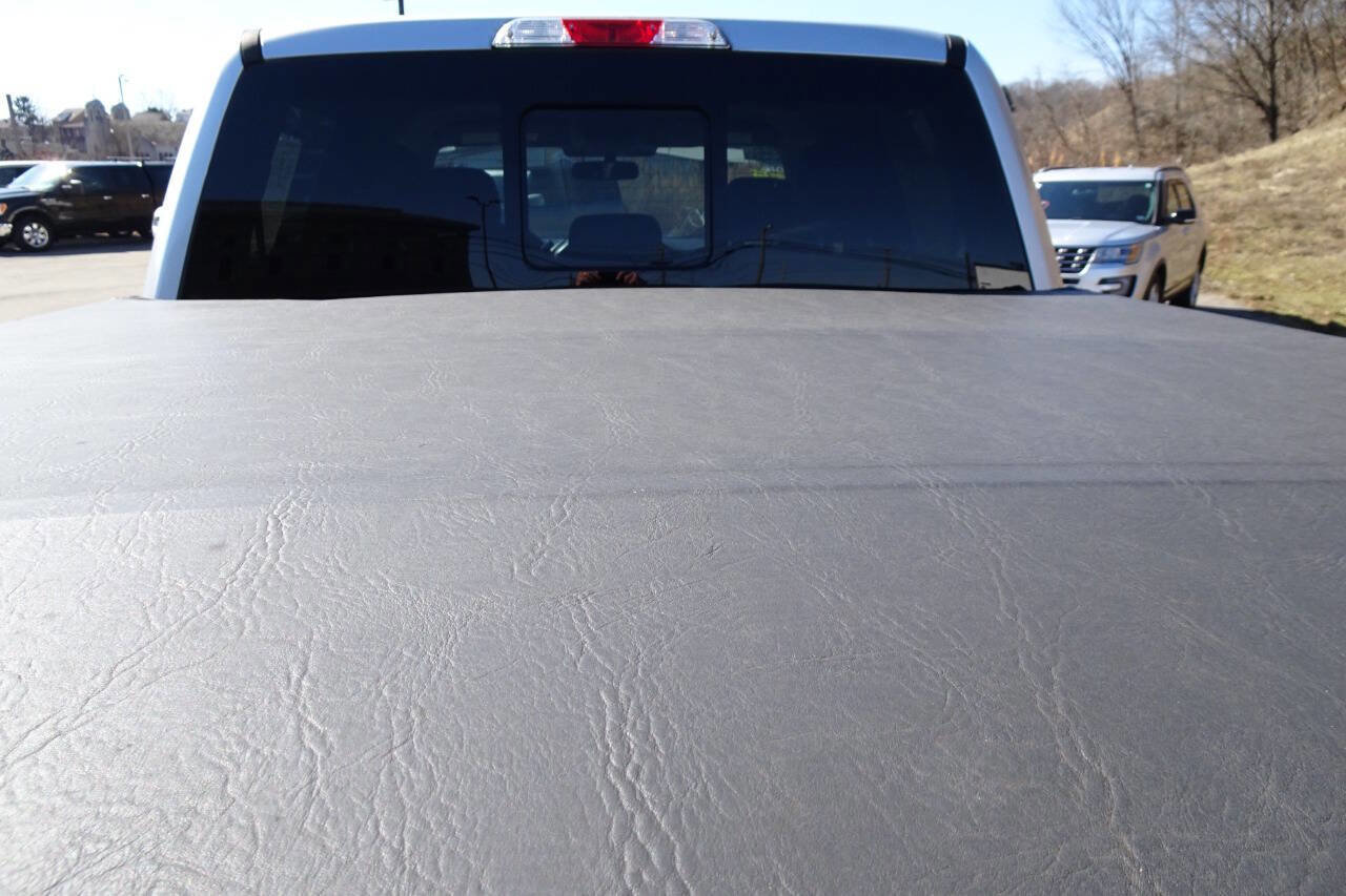 Used 2016 Ford F150 XLT w/ Equipment Group 302A Luxury AWD/4WD image 9