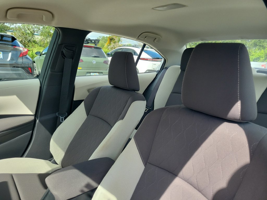 Used 2024 Toyota Corolla LE FWD image 21