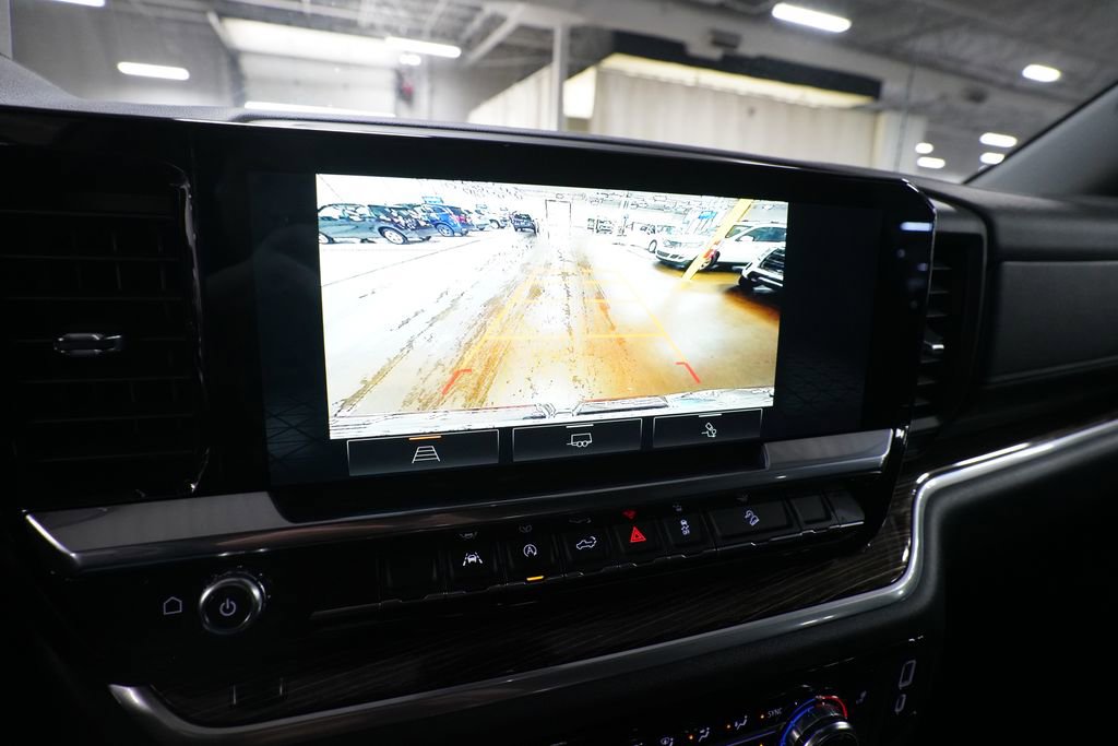 Used 2023 GMC Sierra 1500 Elevation w/ Preferred Package AWD/4WD image 19