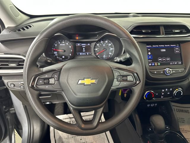 Used 2023 Chevrolet TrailBlazer LS image 14