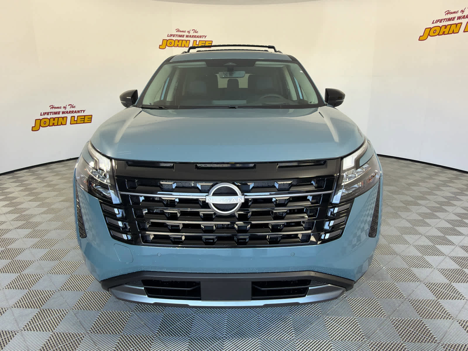 New 2026 Nissan Pathfinder Platinum AWD/4WD image 9