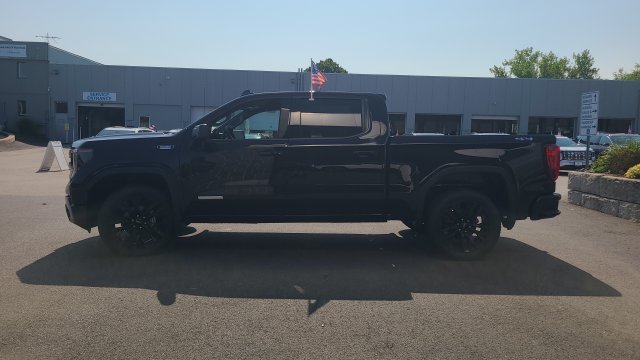 New 2026 GMC Sierra 1500 Elevation w/ LPO, Elevation Black Package AWD/4WD image 4