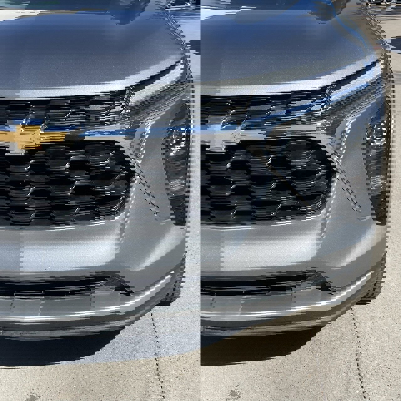 Used 2025 Chevrolet Trax LT image 7