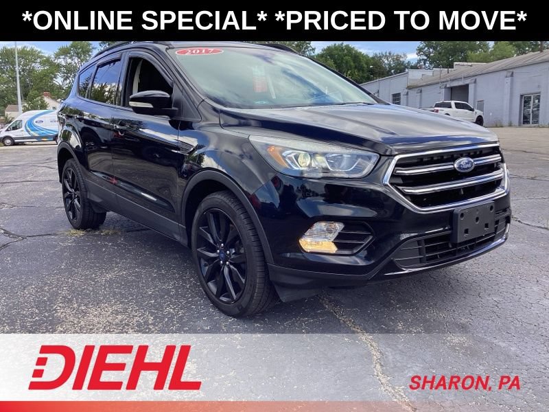 Used 2017 Ford Escape Titanium AWD/4WD image 1