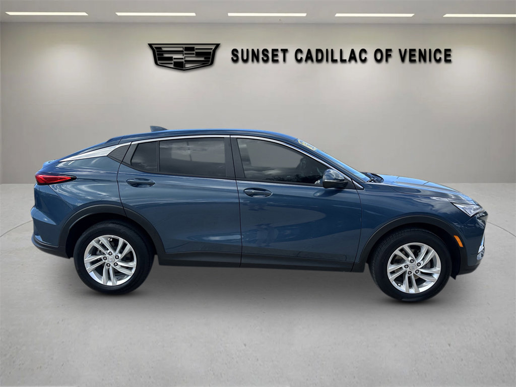 Used 2024 Buick Envista Preferred w/ Convenience I Package image 3