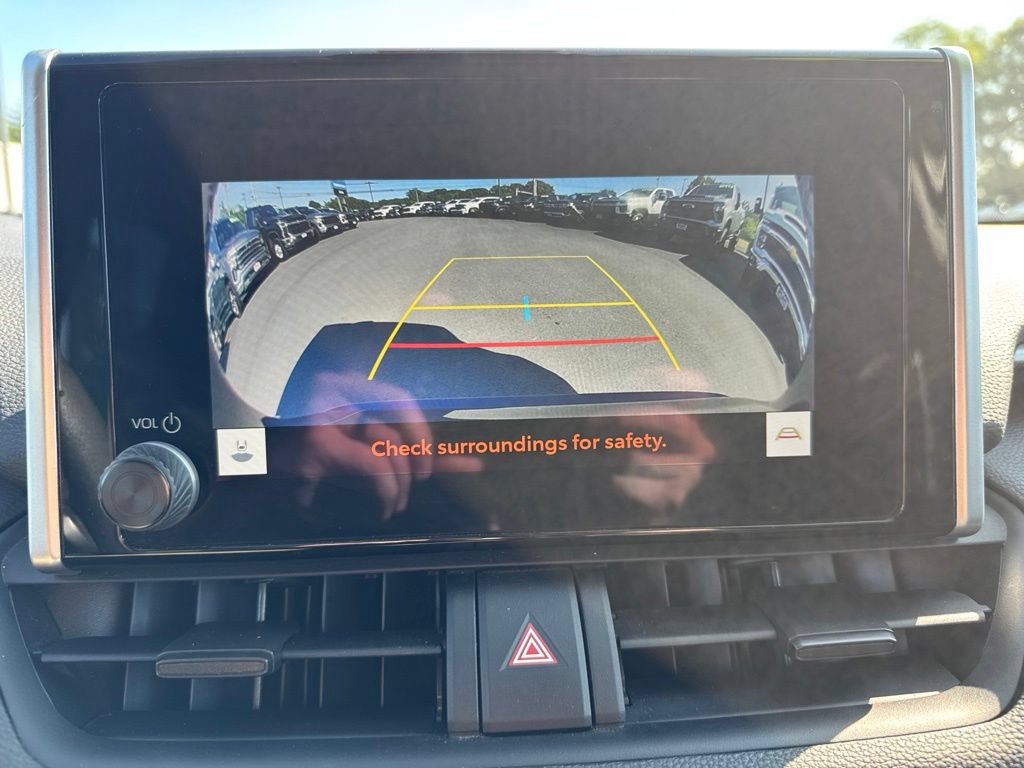 Used 2023 Toyota RAV4 LE AWD/4WD image 27