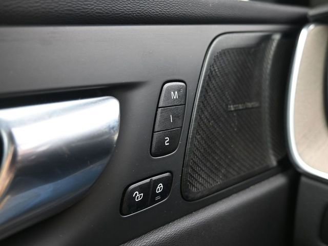 Used 2022 Volvo XC60 B5 Inscription w/ Advanced Package image 30