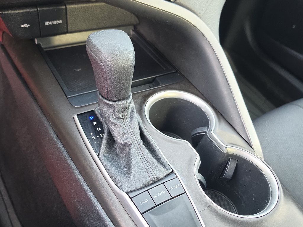 Used 2022 Toyota Camry LE FWD image 26