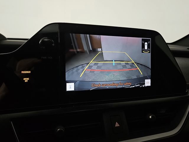 Used 2023 Lexus UX 250h FWD w/ Accessory Package (Z2) image 19