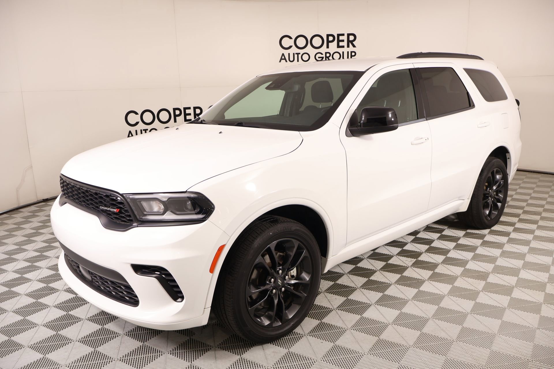 Used 2023 Dodge Durango GT image 11