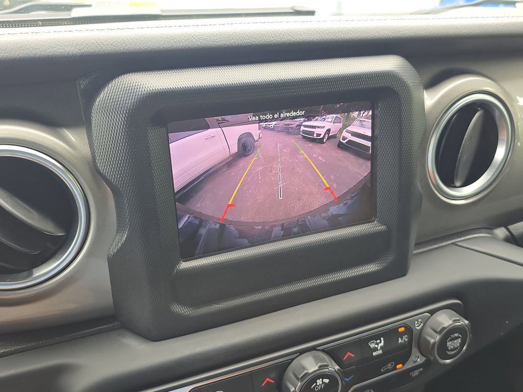 Used 2019 Jeep Wrangler Unlimited Sahara w/ LED Lighting Group image 25