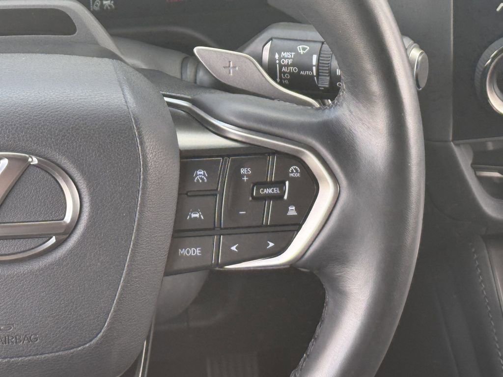 Used 2024 Lexus GX 550 w/ Accessory Package (2T) image 14