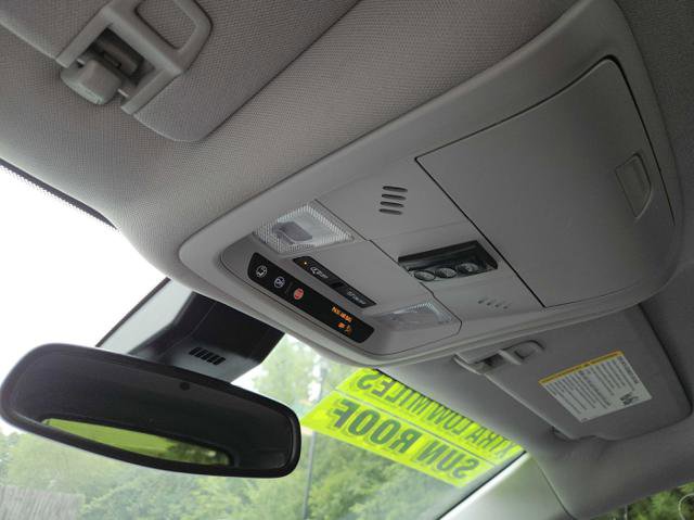 Used 2021 GMC Terrain SLE w/ Driver Convenience Package image 20