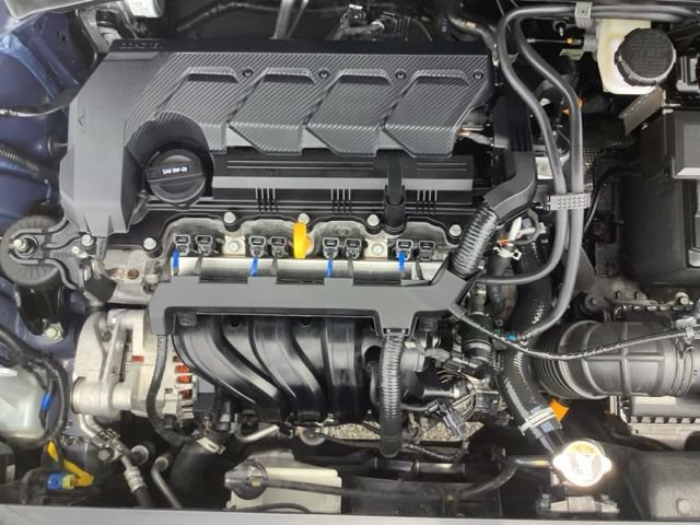 Certified 2025 Hyundai Venue Limited FWD image 27