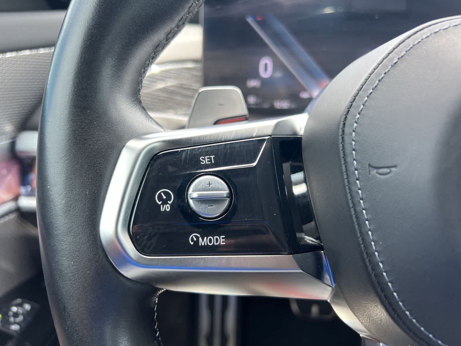 Used 2024 BMW 740i RWD image 29